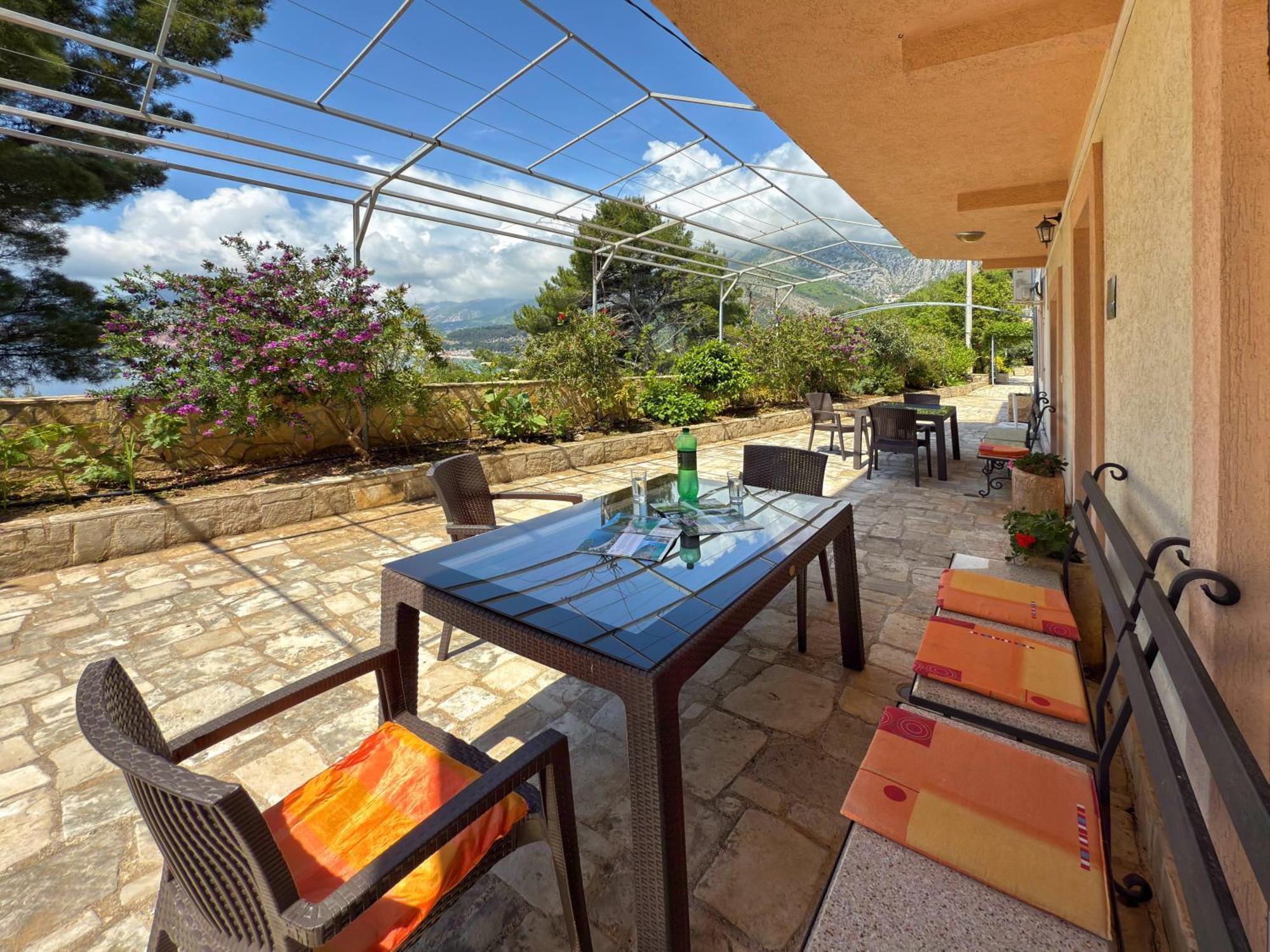 Vila Tara Sutomore Luaran gambar